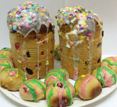 This one shows the rib marks from the can used to bake the koolich